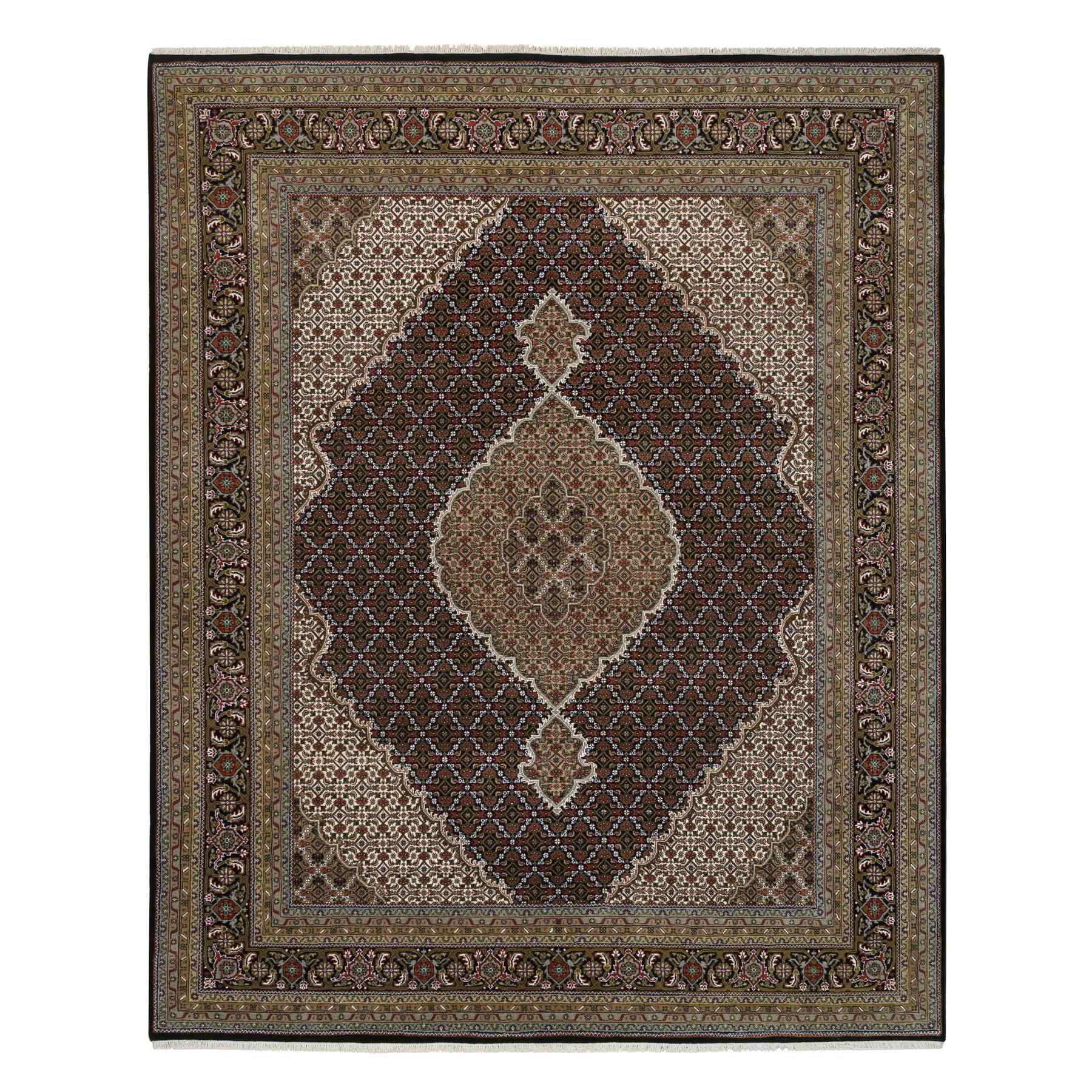 Traditional Rugs LUV576594